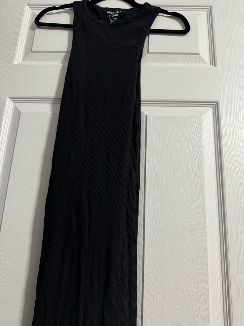 Persaya Black Ribbed Maxi Skirt